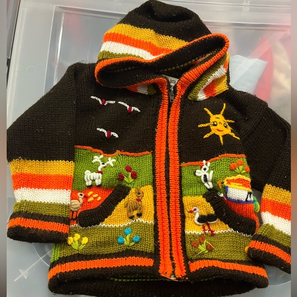 Inti Taita Handmade Peruvian Hoodie - Picture 2 of 5